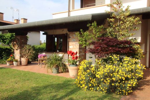 Villa in Bassano del Grappa, Provincia di Vicenza