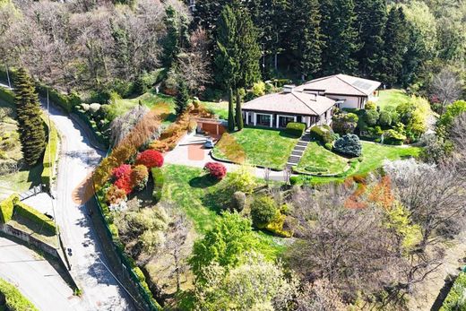 Villa Sirtori, Lecco ilçesinde