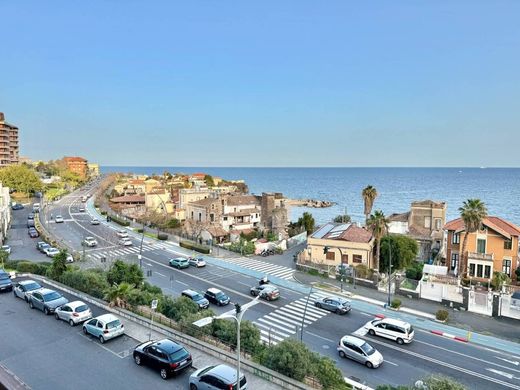 Appartamento a Catania, Sicilia