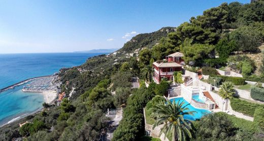 Villa a Finale Ligure, Savona