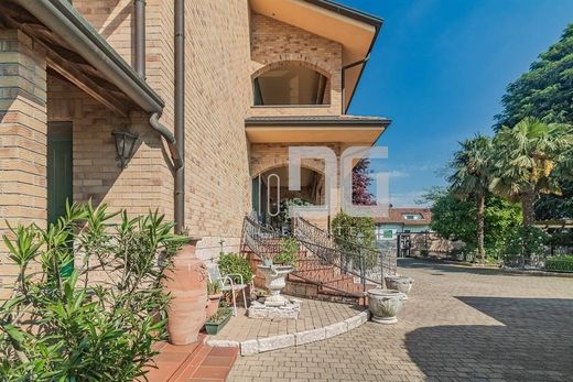 Villa - Limbiate, Provincia di Monza e della Brianza