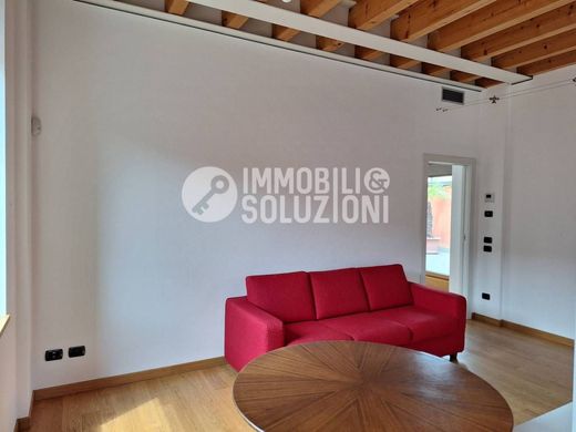 Appartement à Bergame, Provincia di Bergamo
