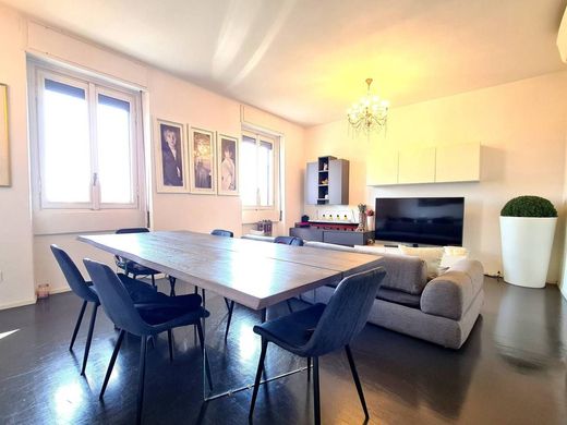 Διαμέρισμα σε Pavia, Provincia di Pavia