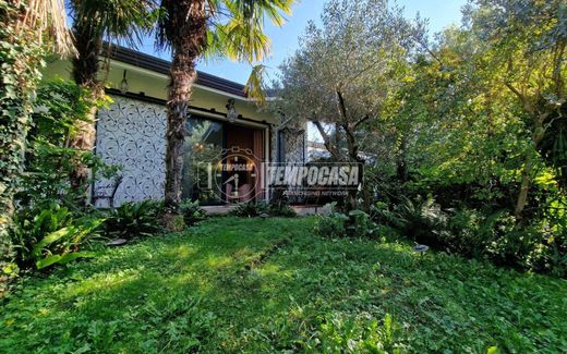 联排别墅  Lazise, 维罗纳省