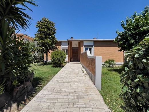 Villa in Potenza Picena, Provincia di Macerata