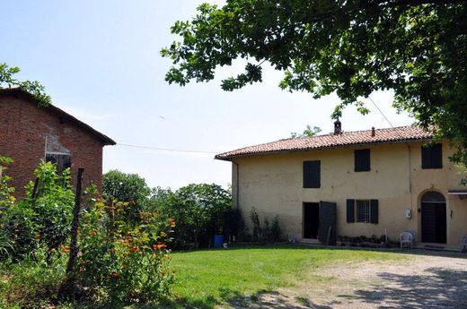 منزل ريفي ﻓﻲ Pianoro, Bologna