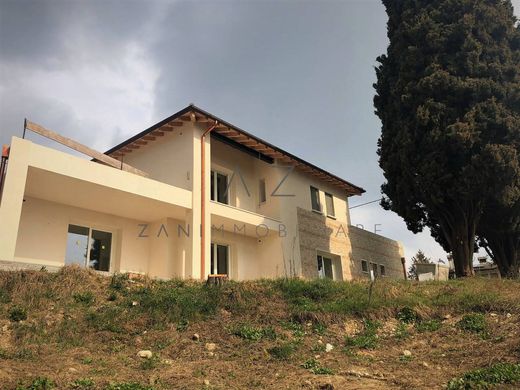 Villa in Castelcucco, Provincia di Treviso