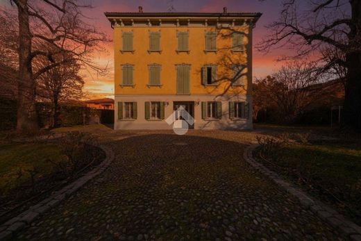 Villa in Correggio, Provincia di Reggio Emilia