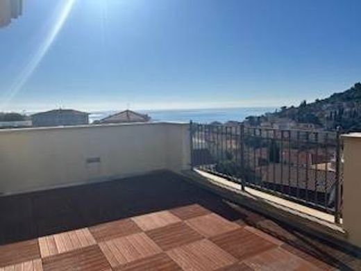 Apartment / Etagenwohnung in San Lorenzo al Mare, Provincia di Imperia