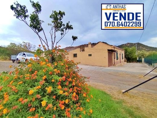 Villa in Sarroch, Provincia di Cagliari