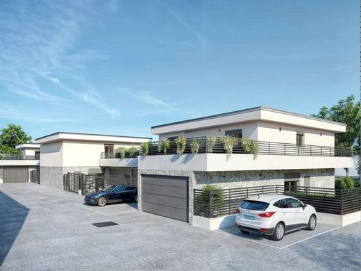 Villa en Seveso, Provincia di Monza e della Brianza