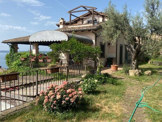 Villa en Trevignano Romano, Roma