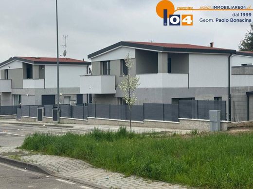 Villa a Giussano, Monza e Brianza