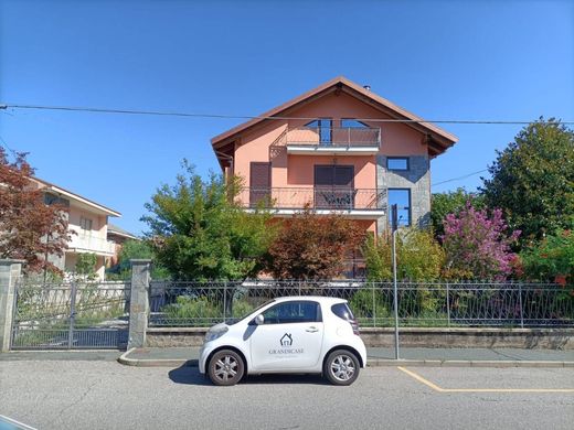 Villa a Pianezza, Provincia di Torino