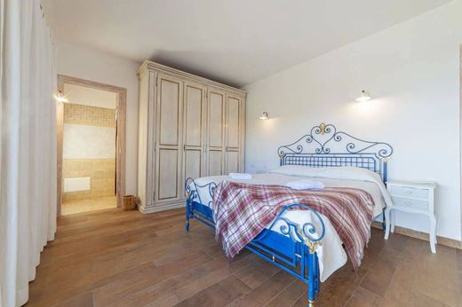 别墅  Golfo Aranci, 萨萨里省