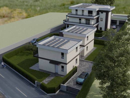 Villa in Lavena Ponte Tresa, Provincia di Varese