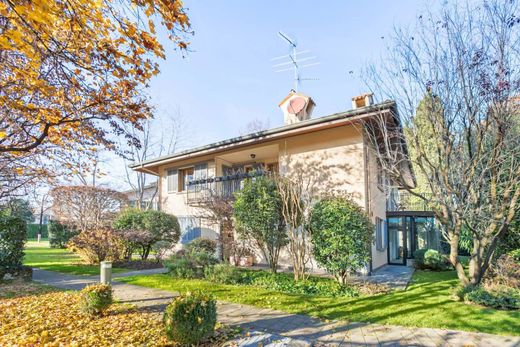 Villa in Brembate di Sopra, Provincia di Bergamo
