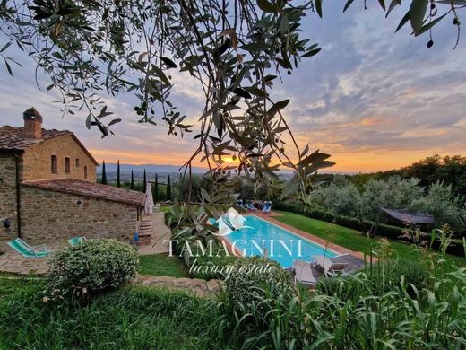 Country House in Monte San Savino, Province of Arezzo