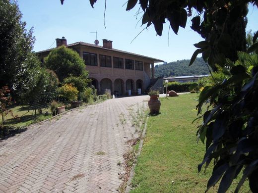 Villa Sinalunga, Siena ilçesinde