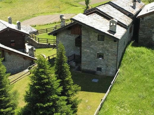 Villa in Brusson, Valle d'Aosta