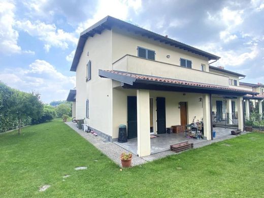 Villa in Orsenigo, Provincia di Como