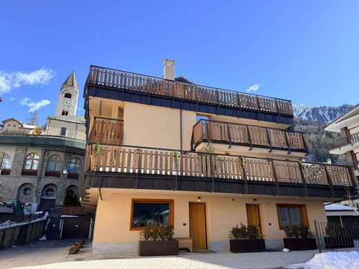 Apartment in Courmayeur, Valle d'Aosta