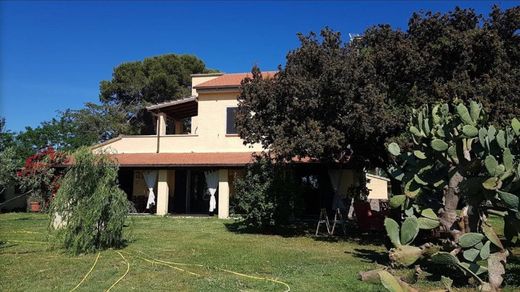 Villa in Piombino, Provincia di Livorno