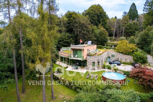 Вилла, Marchirolo, Provincia di Varese