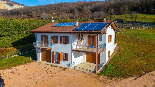 Villa in Bosco Chiesanuova, Provincia di Verona