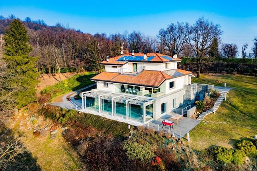 Villa in Ponteranica, Provincia di Bergamo