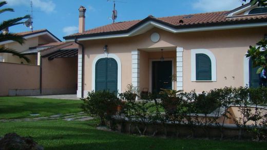 Villa in Grottaferrata, Rom