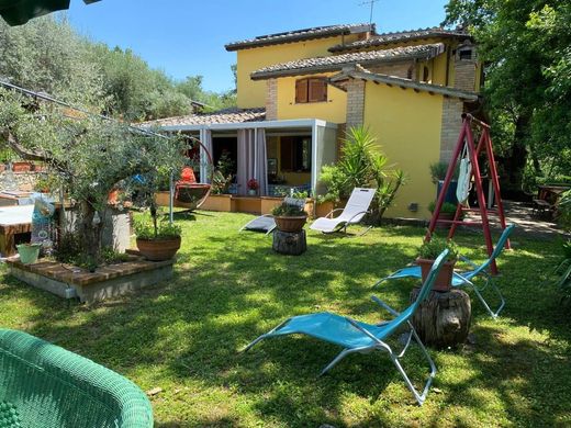 Casa de campo en Amelia, Provincia di Terni