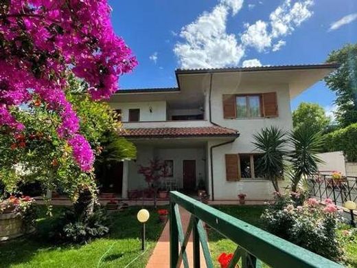 Villa in Francavilla al Mare, Provincia di Chieti