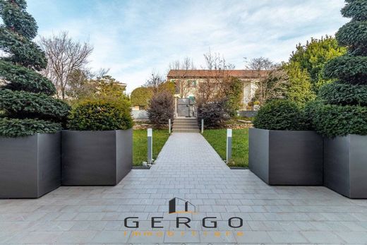 Villa Montebelluna, Treviso ilçesinde