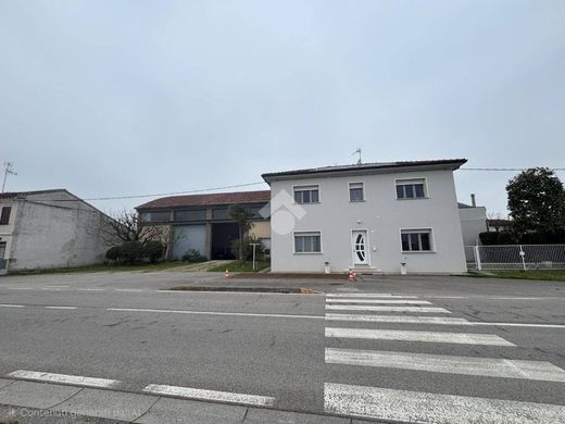 Villa in Ravenna, Provincia di Ravenna