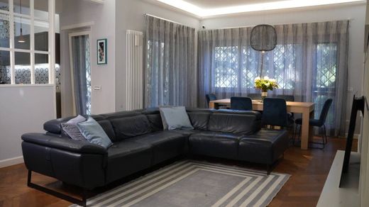 Apartment in Rome, Latium