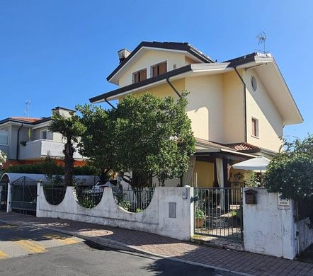 Willa w Caorle, Provincia di Venezia