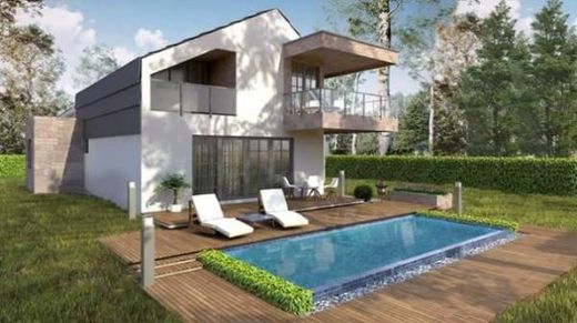 Villa in Macherio, Province of Monza and Brianza