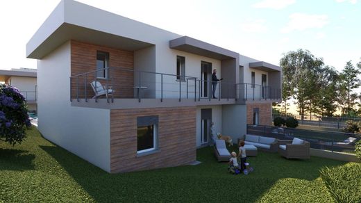 Villa in Barasso, Provincia di Varese