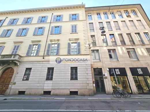 Apartment / Etagenwohnung in Mailand, Lombardei