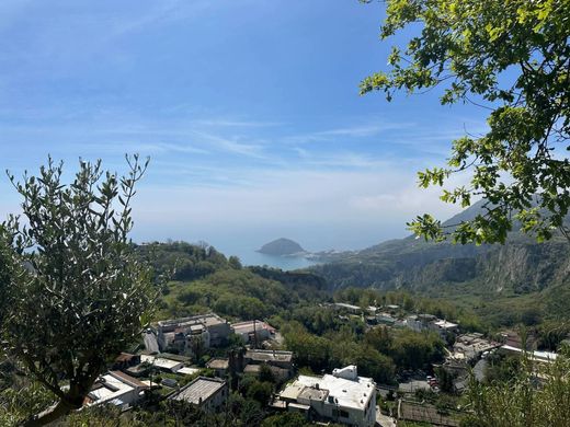 Villa Barano d'Ischia, Napoli ilçesinde