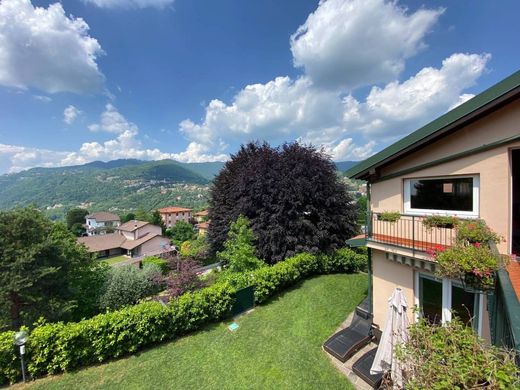 Villa en Lipomo, Provincia di Como