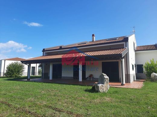 Villa in San Nicola Manfredi, Provincia di Benevento