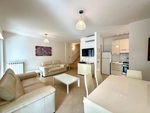 Santa Marinella, ローマのヴィラ