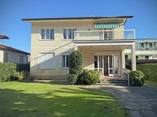 Villa in Pietrasanta, Provincia di Lucca