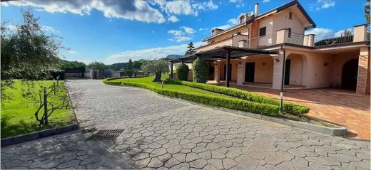 Villa en Giffoni Valle Piana, Provincia di Salerno