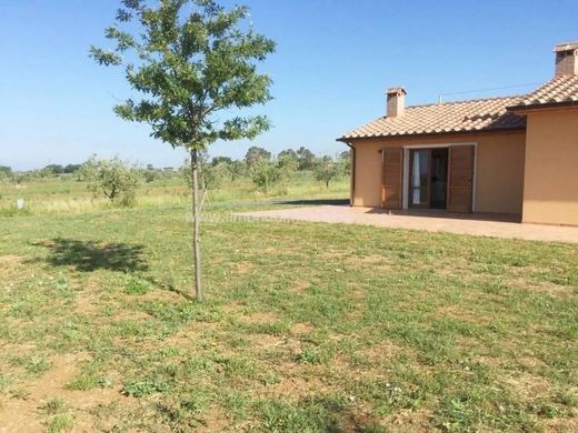 Cecina, Provincia di Livornoのヴィラ