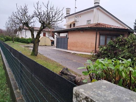 Villa - Pramaggiore, Veneza