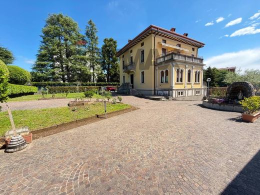 Villa a Ponte San Pietro, Bergamo