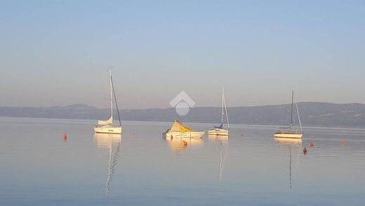 Apartment in Lake Bolsena, Provincia di Viterbo